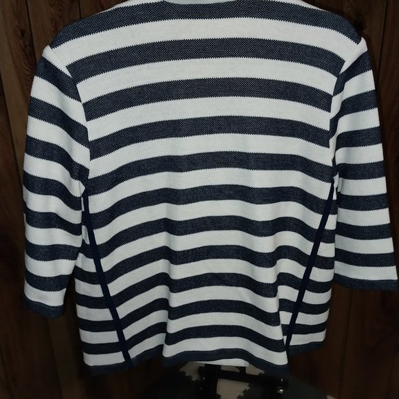 0115 - Zenergy by Chico's Navy/Ivory Blazer (2 / L) - Picture 4 of 4